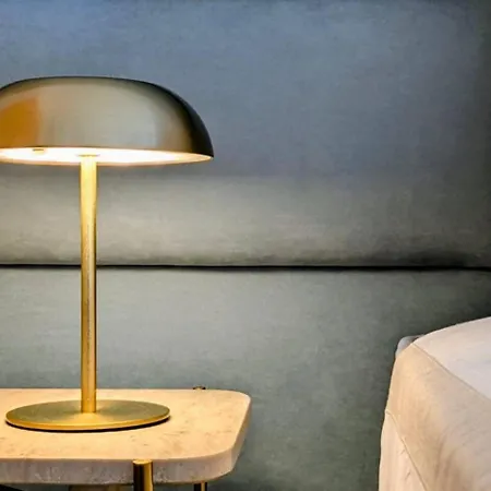 Daire Portuguese Cliffside *